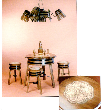 mes_y_sillas.jpg (80455 bytes)